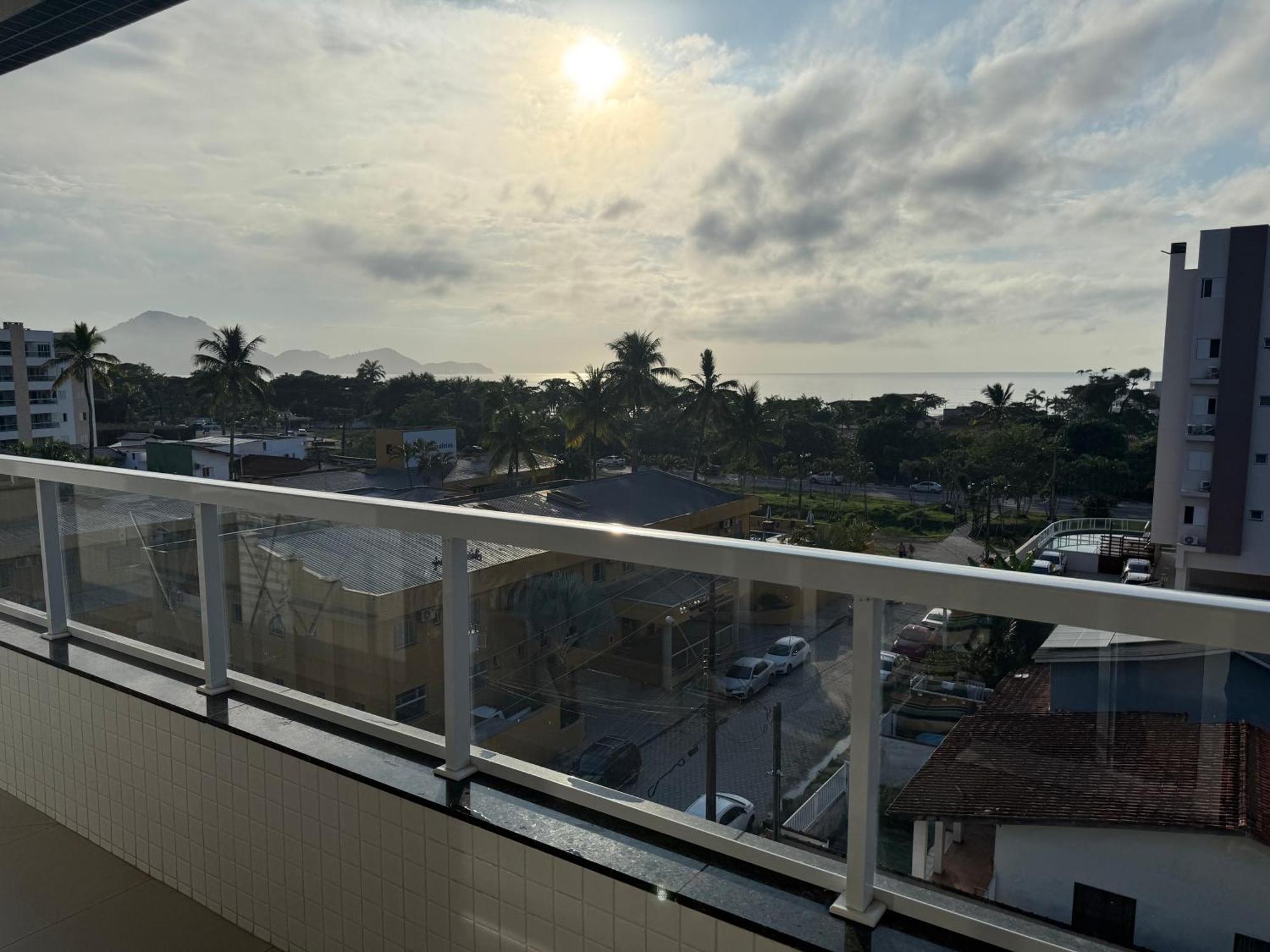 Apartamento Belapraia Toninhas - Ar Condicionado Churrasqueira E Piscina Ubatuba